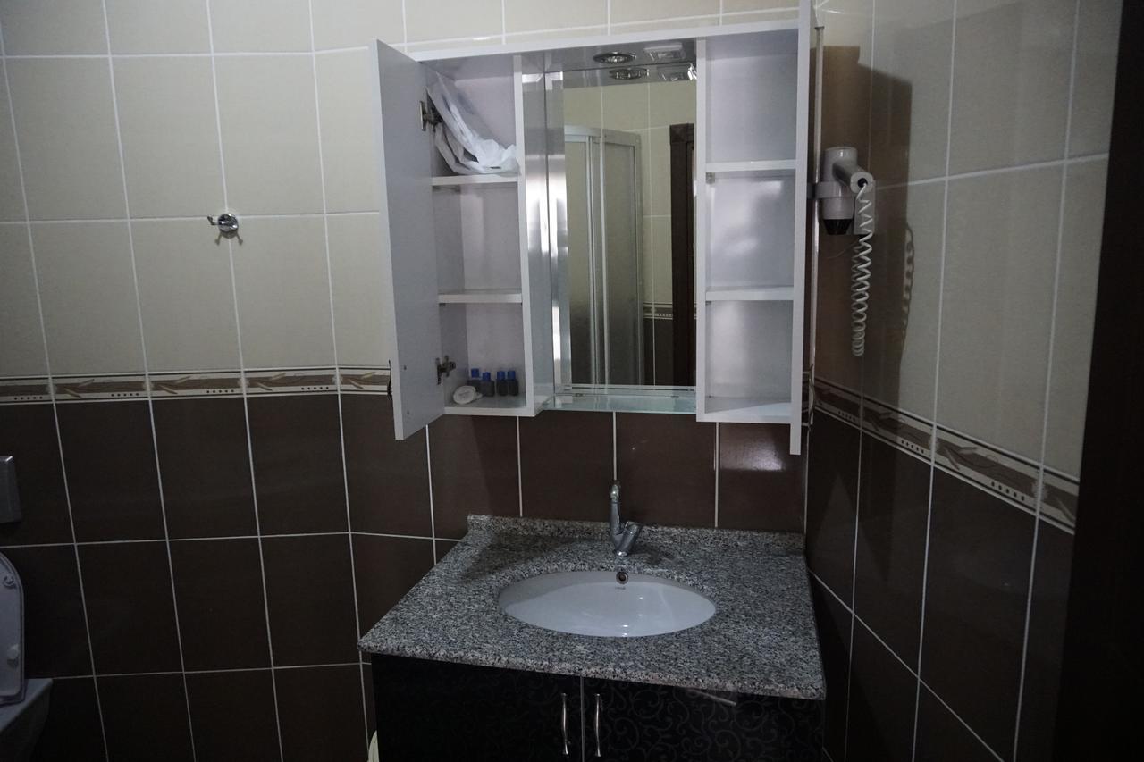 Deniz Hotel Kozlu Buitenkant foto